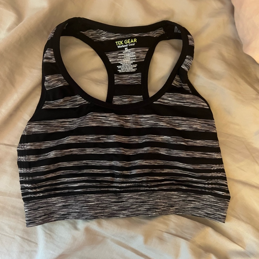 Medium sports bra